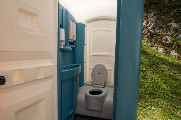 Portable Toilet Options We Offer in Erin, TN